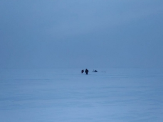 В Тольятти спасатели помогли двум рыбакам, заблудившимся на Волге