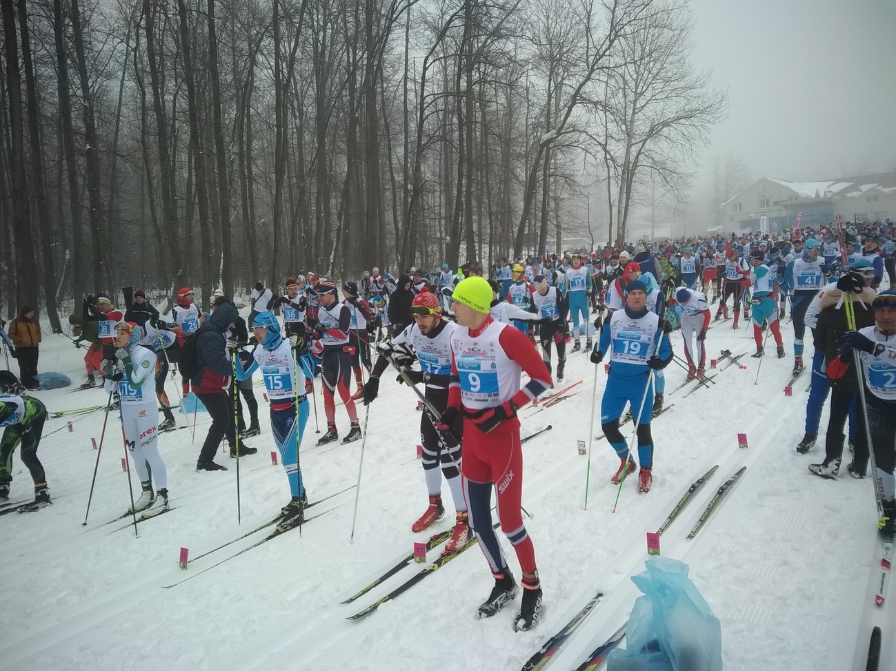 В лыжном марафоне «Сокольи горы» принимают участие свыше тысячи спортсменов