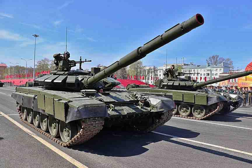 Танк Т-34 и бронетранспортеры. Какая военная техника примет участие в Параде Победы