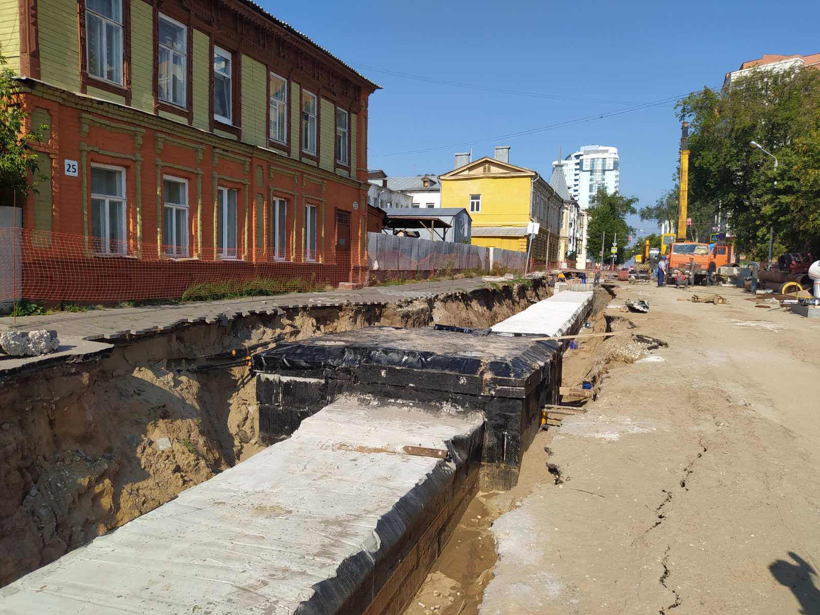 Ремонт теплотрассы на Ульяновской планируют завершить до 1 сентября