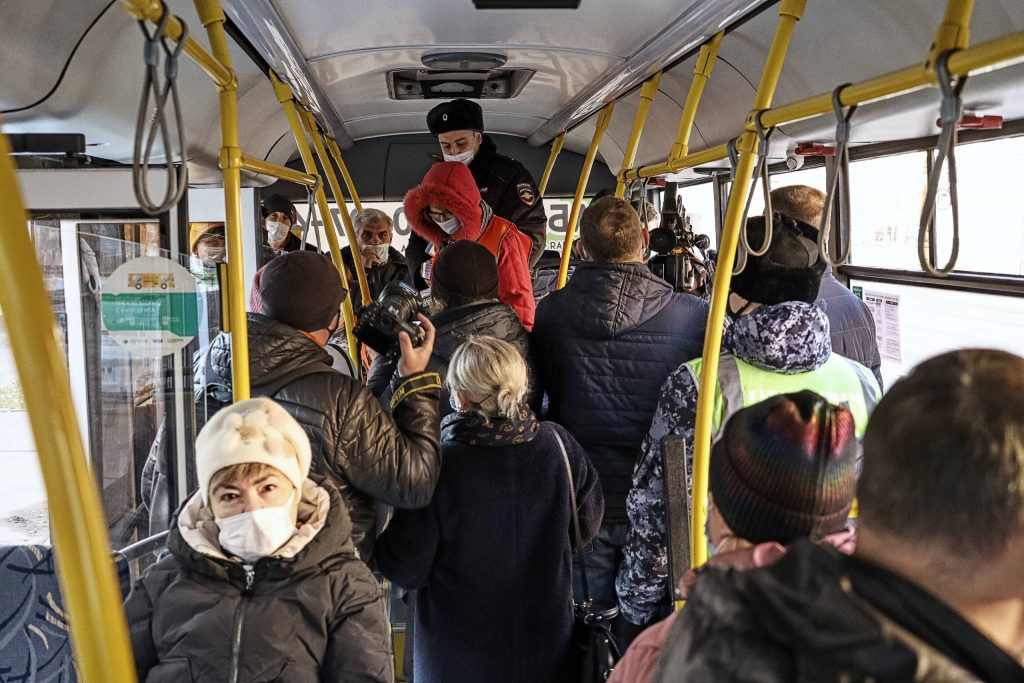 За месяц в Самаре составили 49 протоколов на пассажиров общественного транспорта без масок