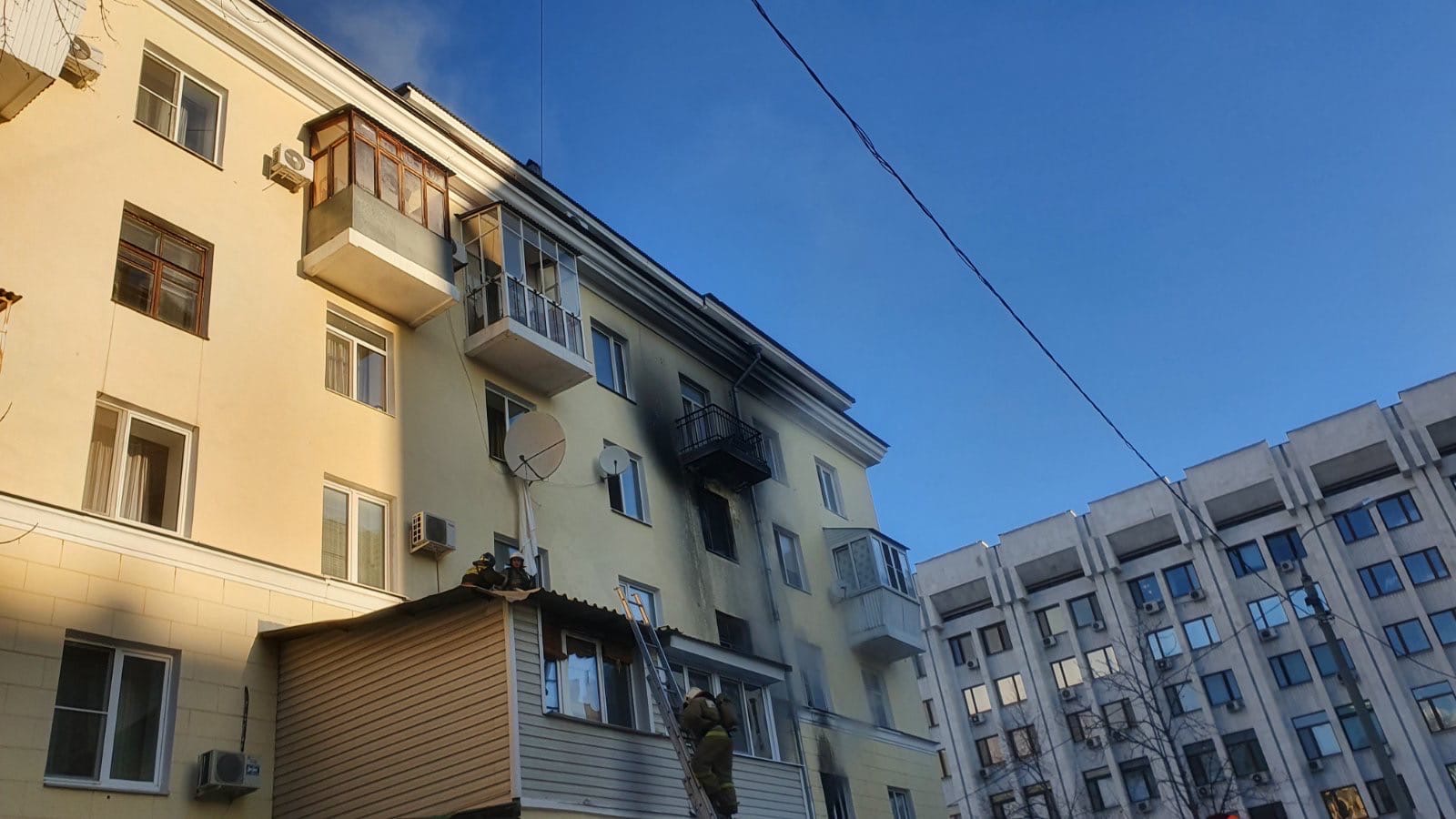 Из горящего дома в центре города эвакуировали 41 человека