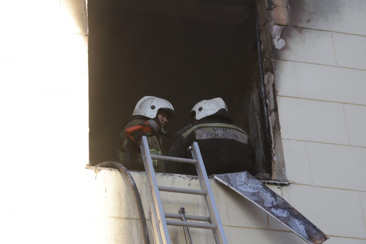 Пожар в Студенческом переулке мог случиться из-за неосторожного курильщика