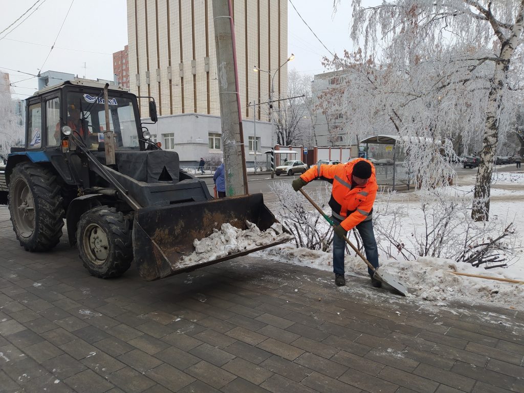 Большинство городских дорог расчистили от снега