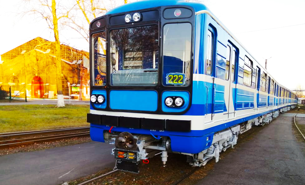 Завершен ремонт шести вагонов для самарского метро