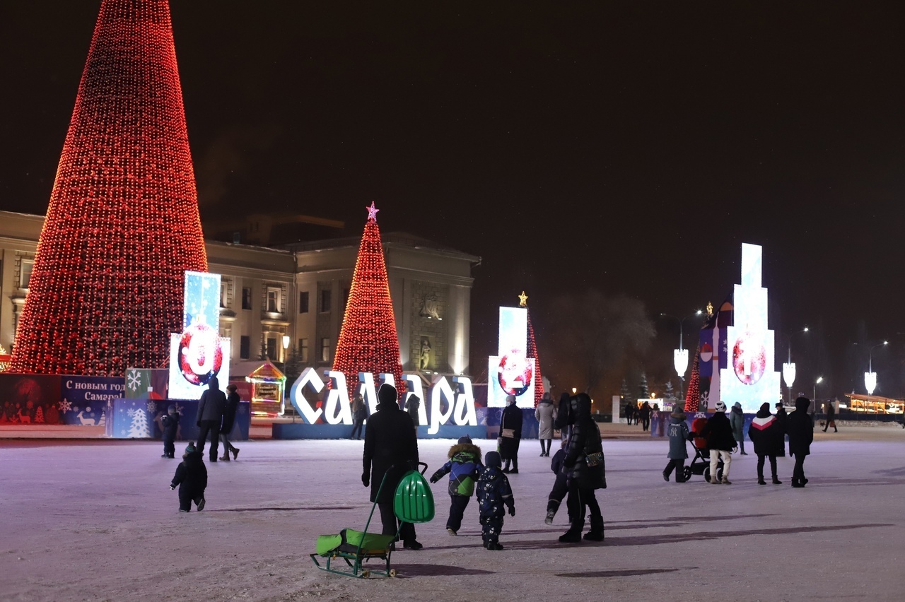 Глава Самары Елена Лапушкина поздравила горожан с Новым годом