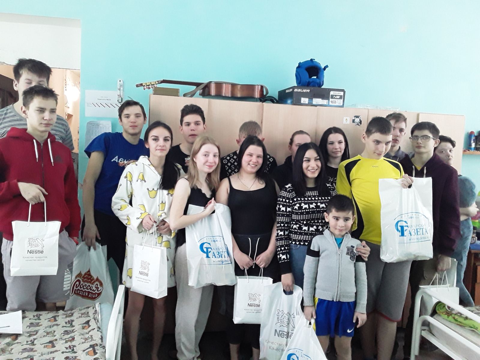 Новогоднее настроение. «Самарская газета» и «Нестле Россия» вручили детям сладкие подарки