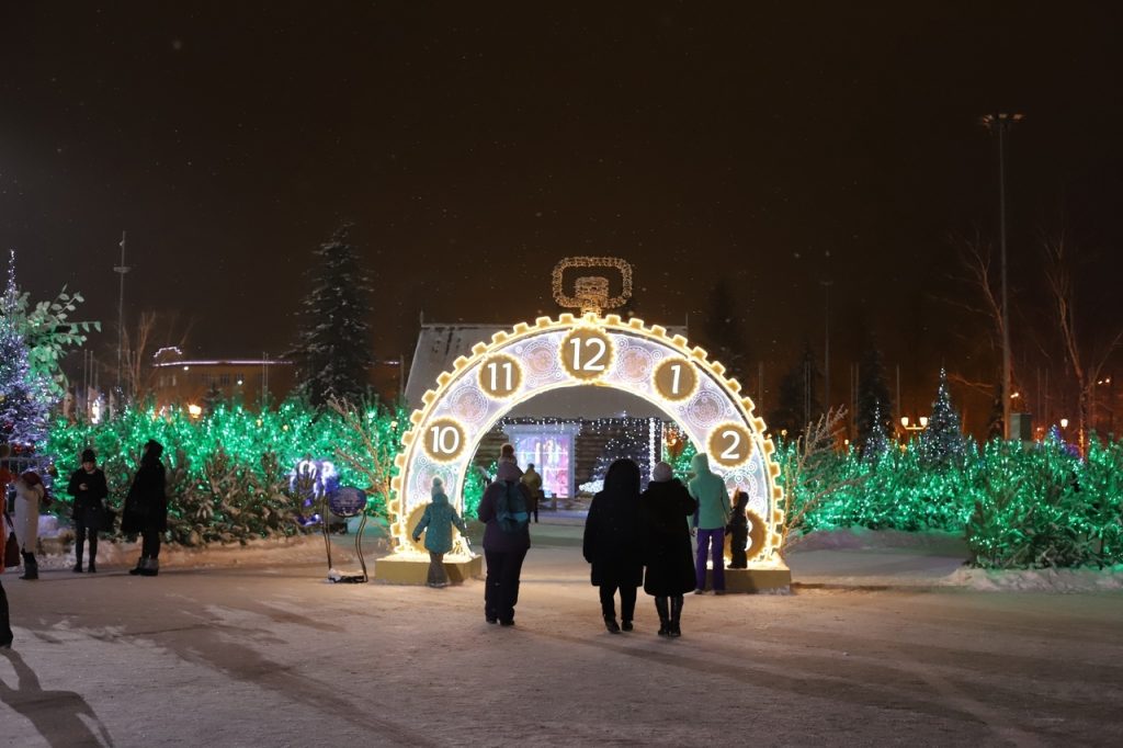 Новый год и "Тайна третьей планеты": как в этом году украсили площадь Куйбышева
