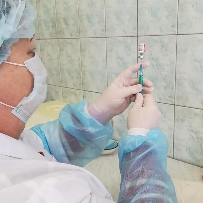 В 13 самарских поликлиниках можно сделать прививку от коронавируса