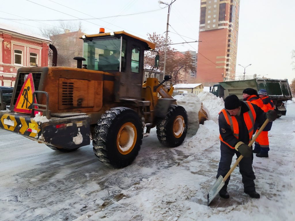 С начала зимы с улицы Арцыбушевской вывезли более 1109 тонн снега