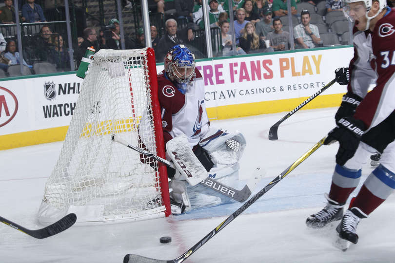 Семен Варламов стал звездой нью-йоркского дерби в НХЛ