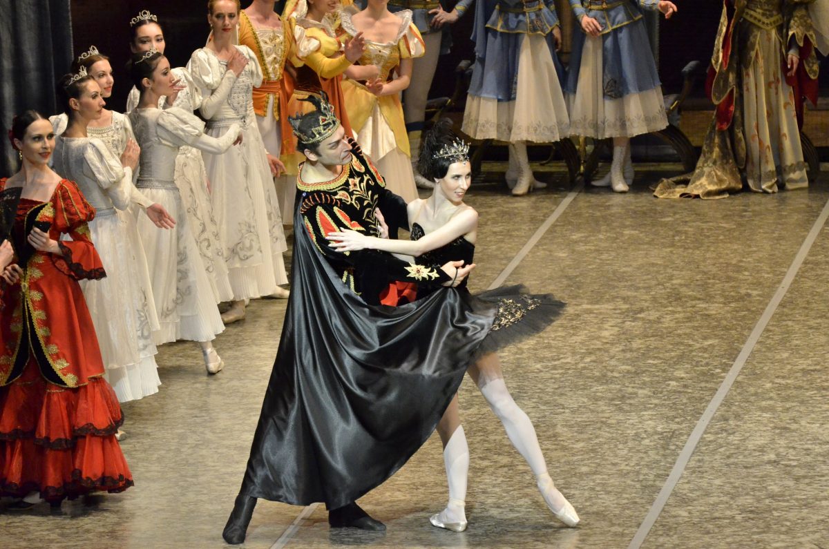 Театр оперы и балета покажет шедевры Чайковского с приглашенными звездами