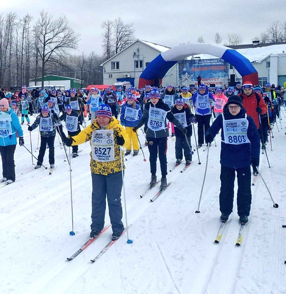 Более 10 тысяч самарцев приняли участие в "Лыжне России"