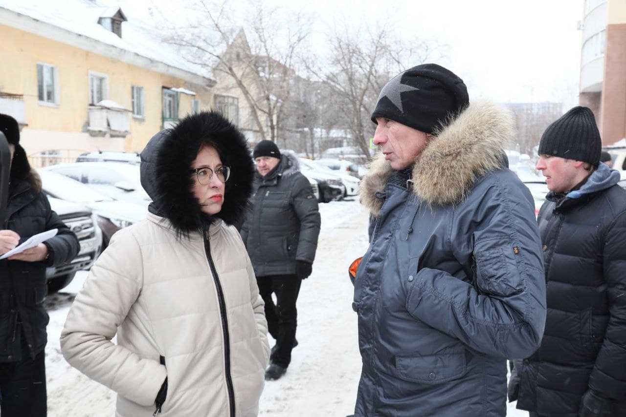"Воскресник в Самаре": глава города Елена Лапушкина проверяет, как городские территории очищают от снега