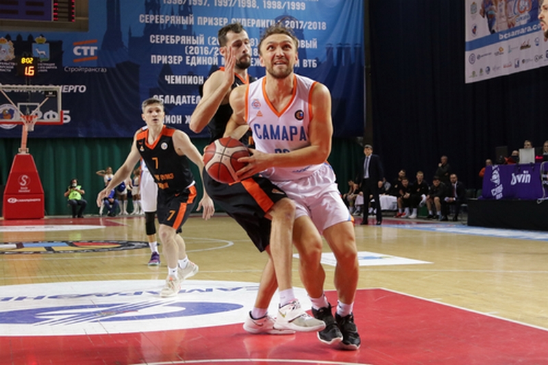 Самарские баскетболисты стали победителями в регулярном чемпионате Суперлиги-1