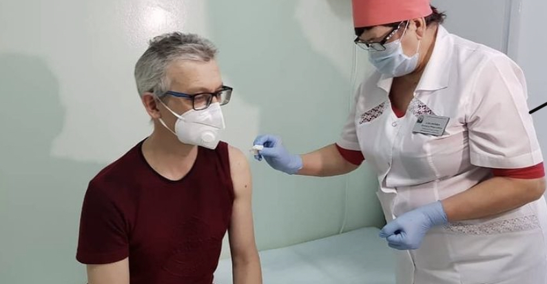 100-тысячный житель Самарской области завершил вакцинацию от коронавируса