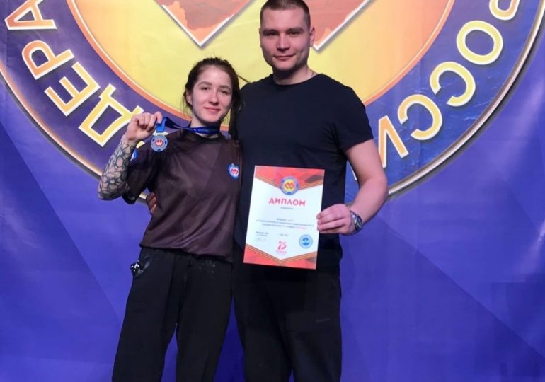 Самарская спортсменка вошла в сборную России по армрестлингу