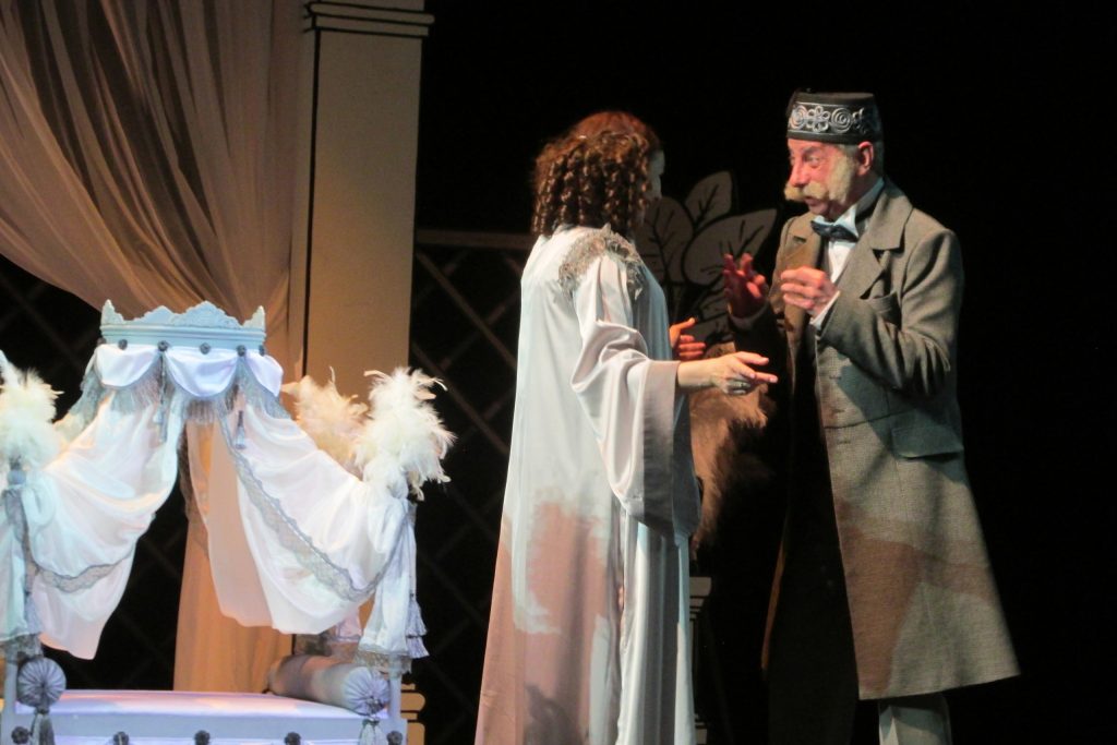 Премьера спектакля «Чужая жена и муж под кроватью» прошла в театре «Самарская площадь»