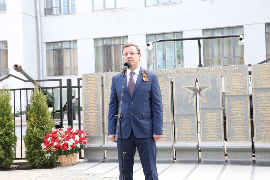Дмитрий Азаров принял участие в открытии нового мемориала «Генералы земли Самарской»