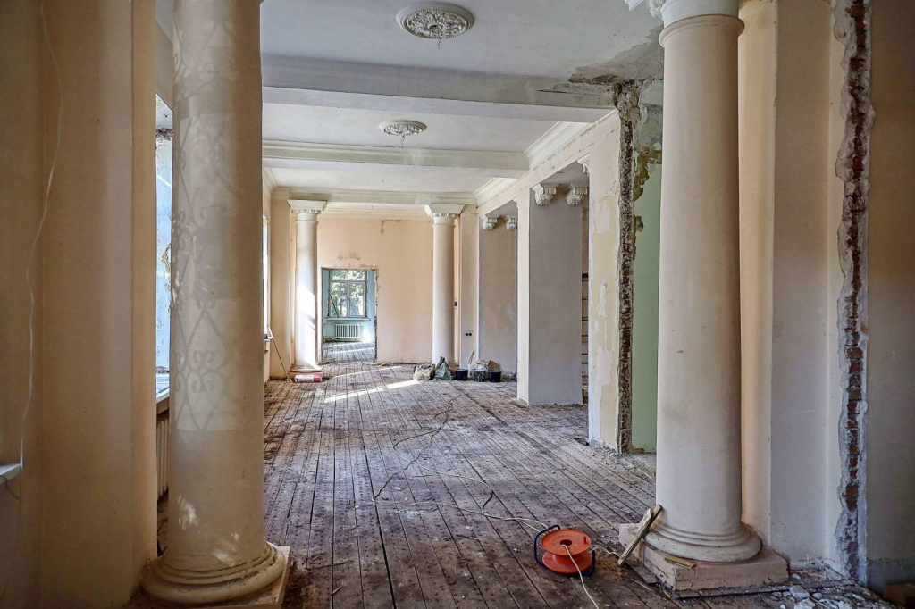 Елена Лапушкина проверила ремонт самарских библиотек: выполненные работы к 19 июля