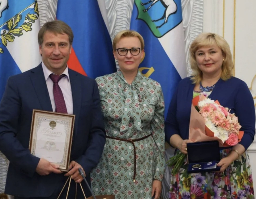 Елена Лапушкина поздравила супружеские пары Самары с Днем семьи, любви и верности
