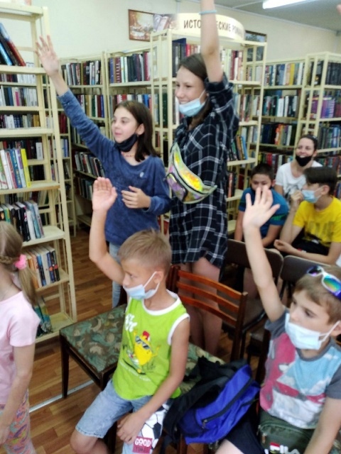 В самарской библиотеке №17 прошла детская игровая научная программа