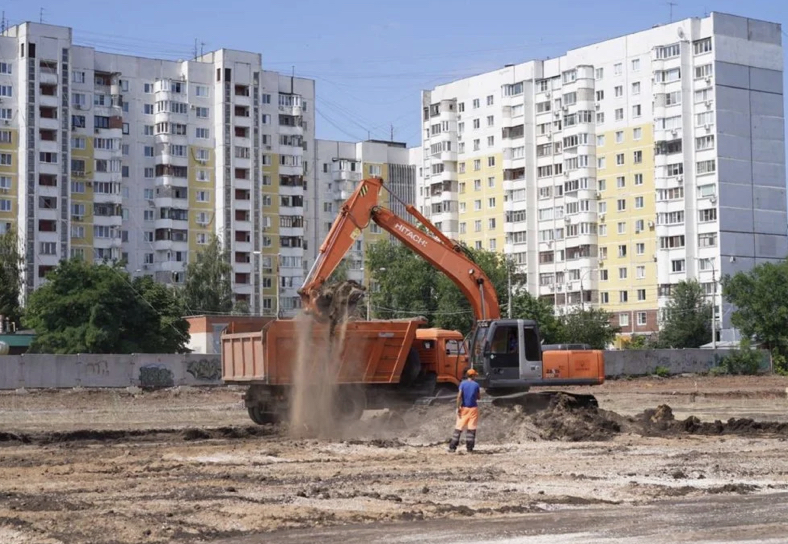 В Самаре около спортивного комплекса «Орбита» начали строить новый стадион