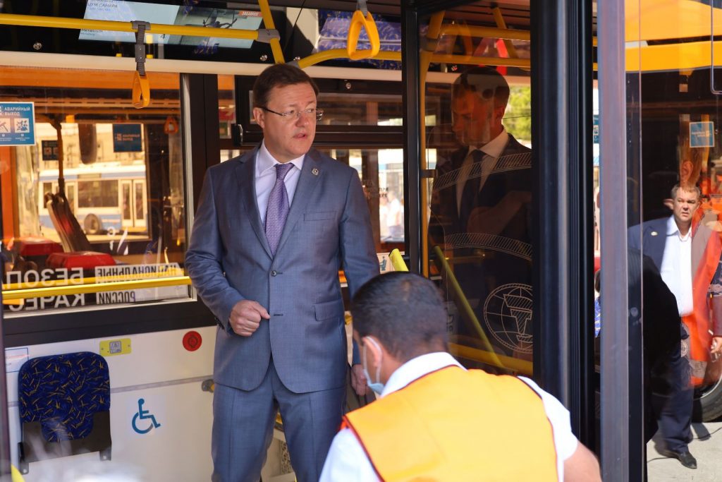 Ключи от новых троллейбусов передали водителям самарского депо