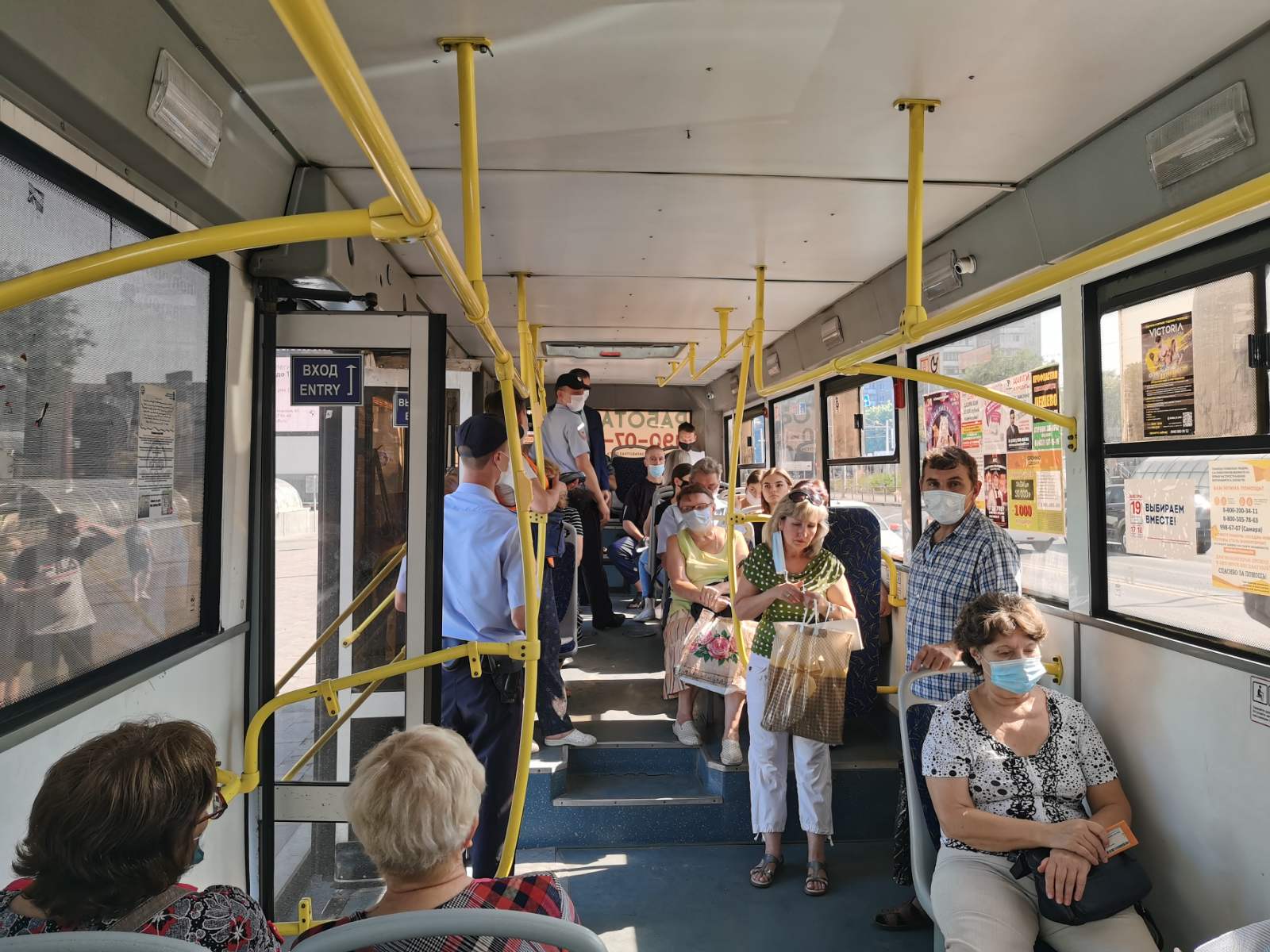 В общественном транспорте продолжаются рейды по выявлению «антимасочников»