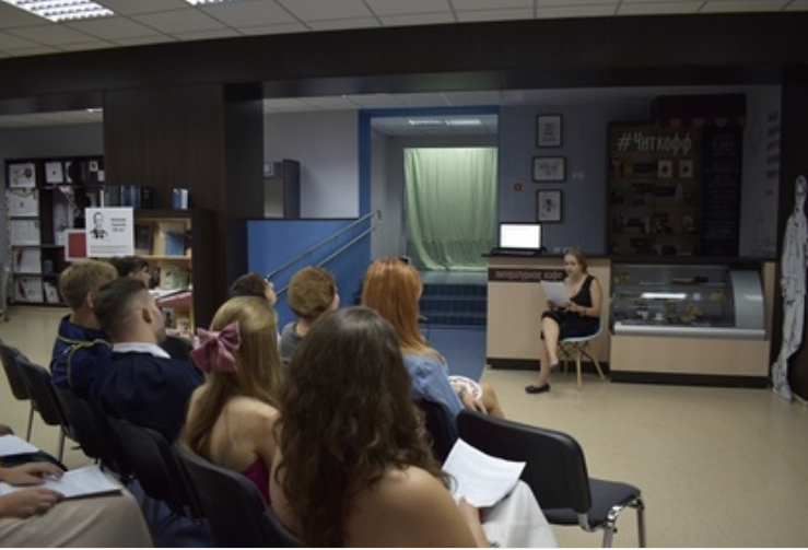 В библиотеке №8 Самары прошла встреча участников проекта «Голоса пьес»