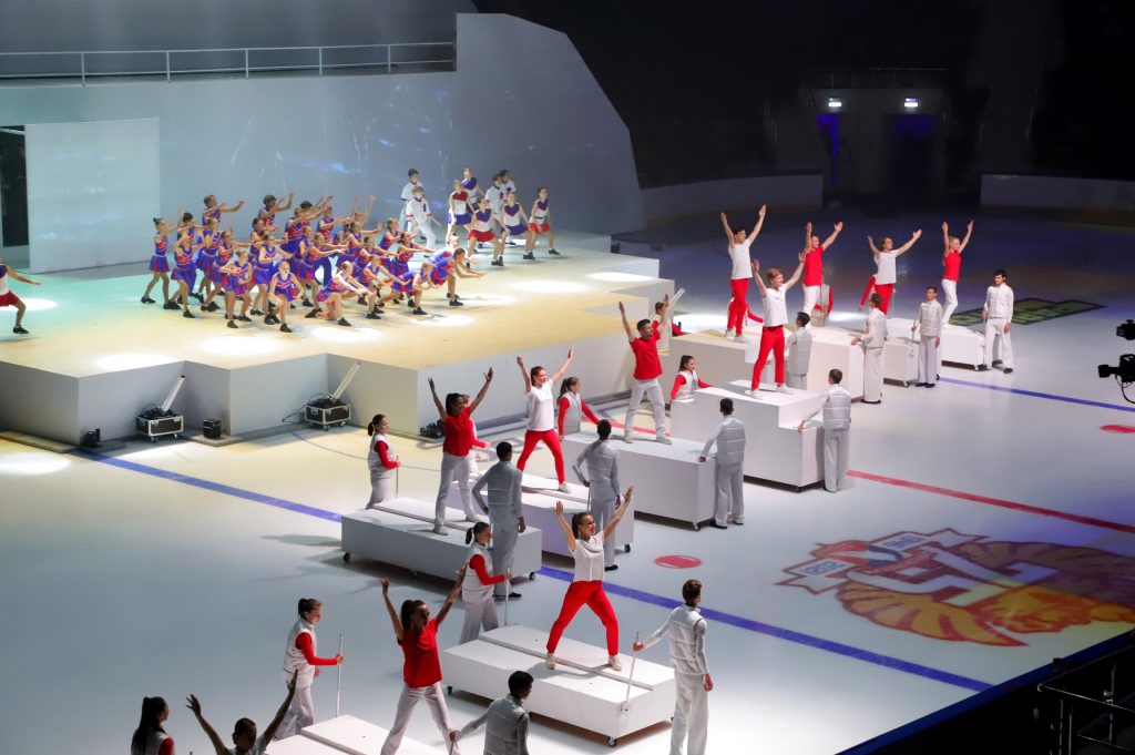 В Самаре открылся Дворец спорта с большой ледовой ареной. Смотрим, как это было
