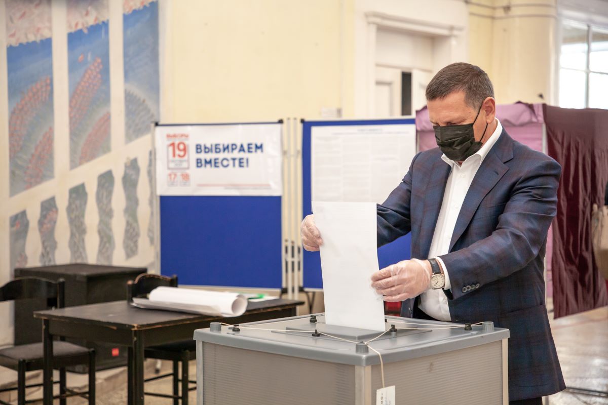 Генеральный директор АО «ТЯЖМАШ» проголосовал на выборах в Самарской области