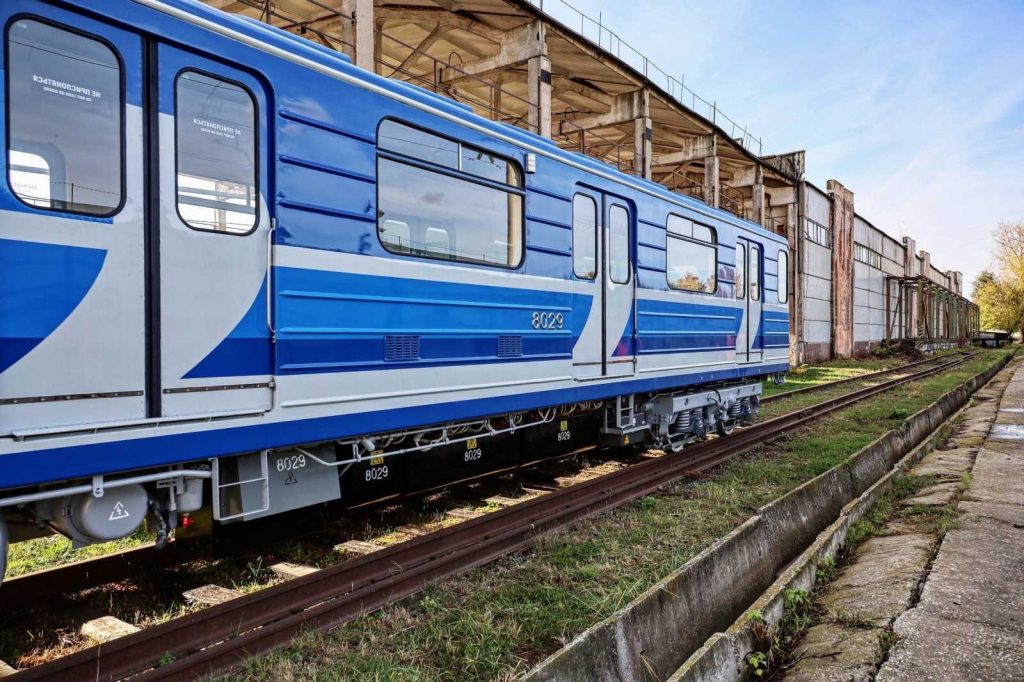 В Самару привезли шесть отремонтированных вагонов метро