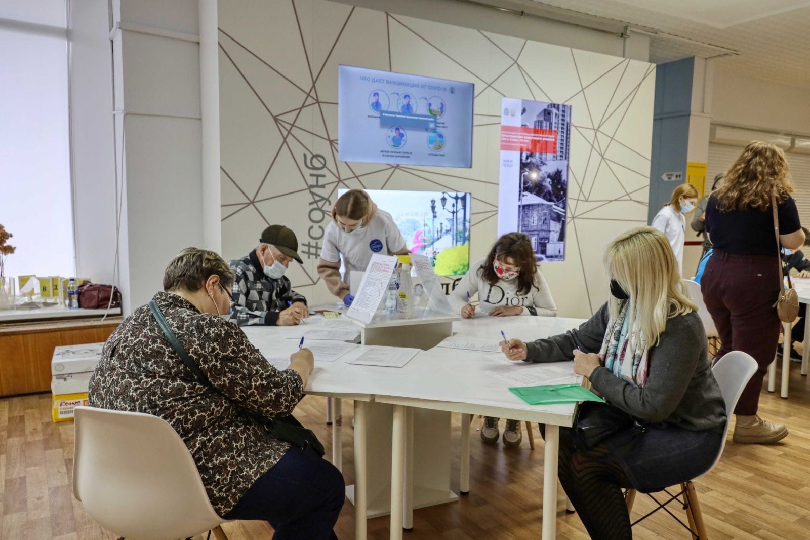 Завтра в Самарской областной библиотеке вновь заработает пункт вакцинации от коронавируса