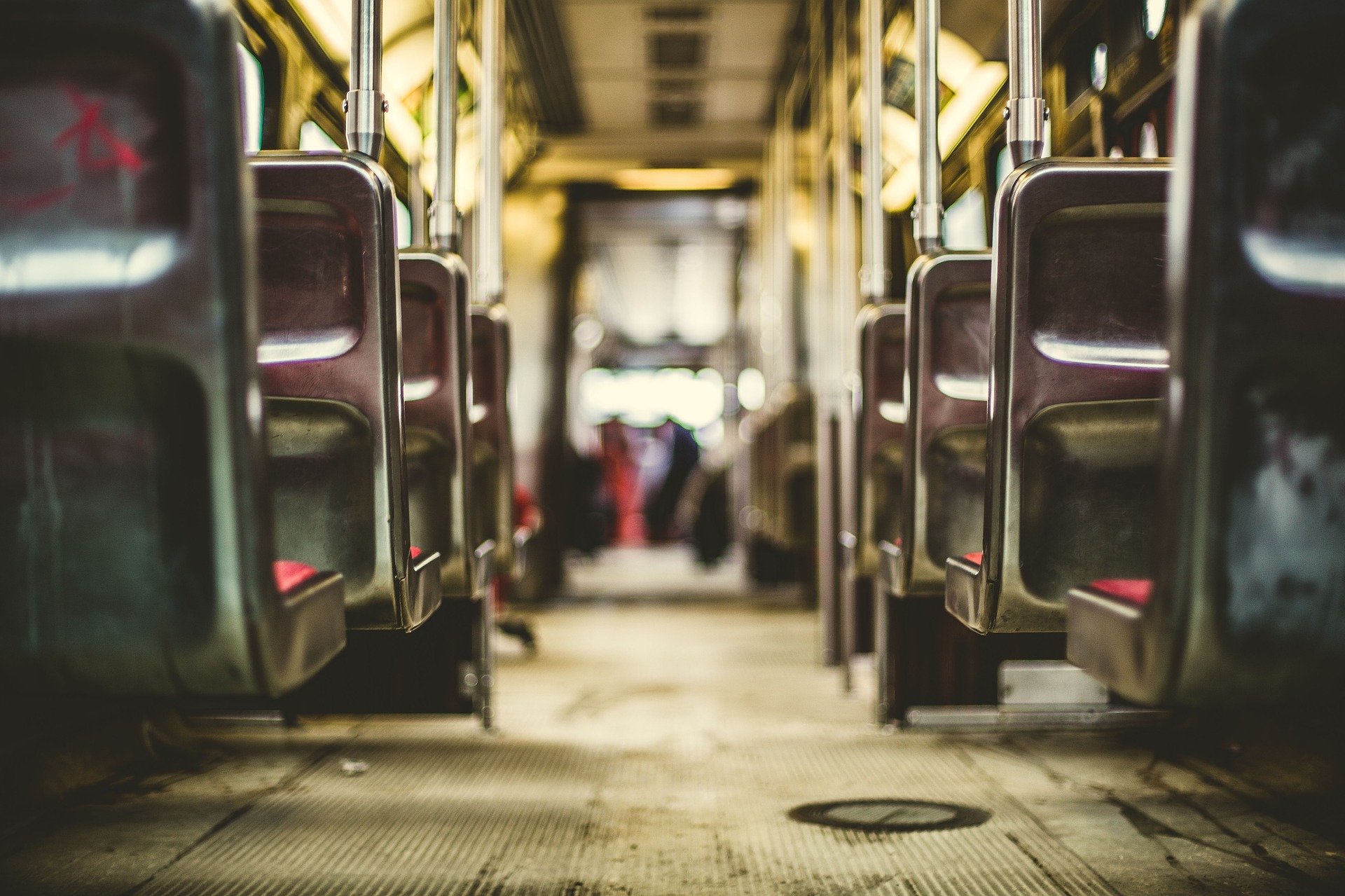 В нерабочие дни в общественном транспорте Самары на 17 % снизился пассажиропоток