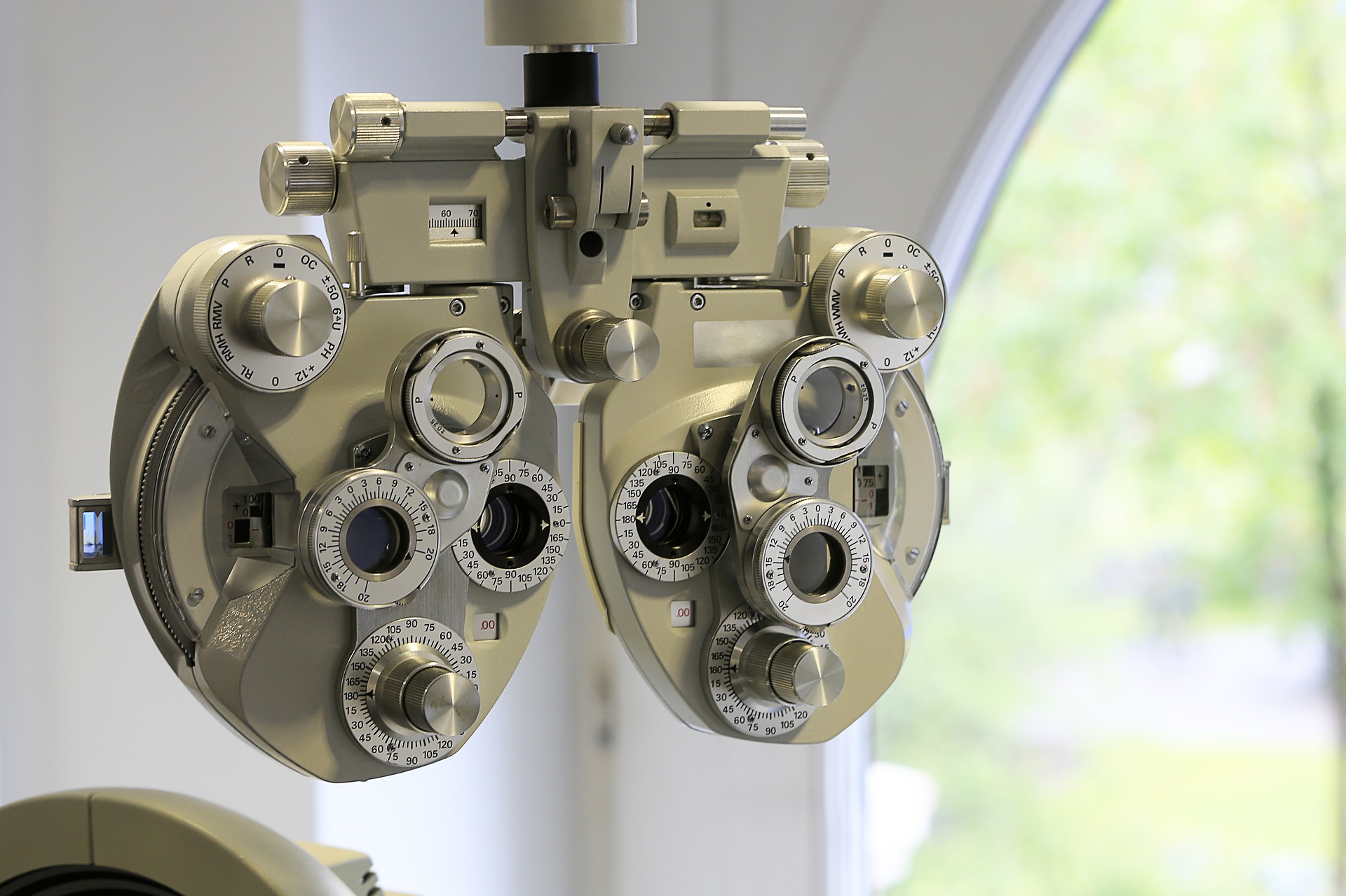 Самарские офтальмологи восстановили зрение пациенту после пересадки роговиц глаз