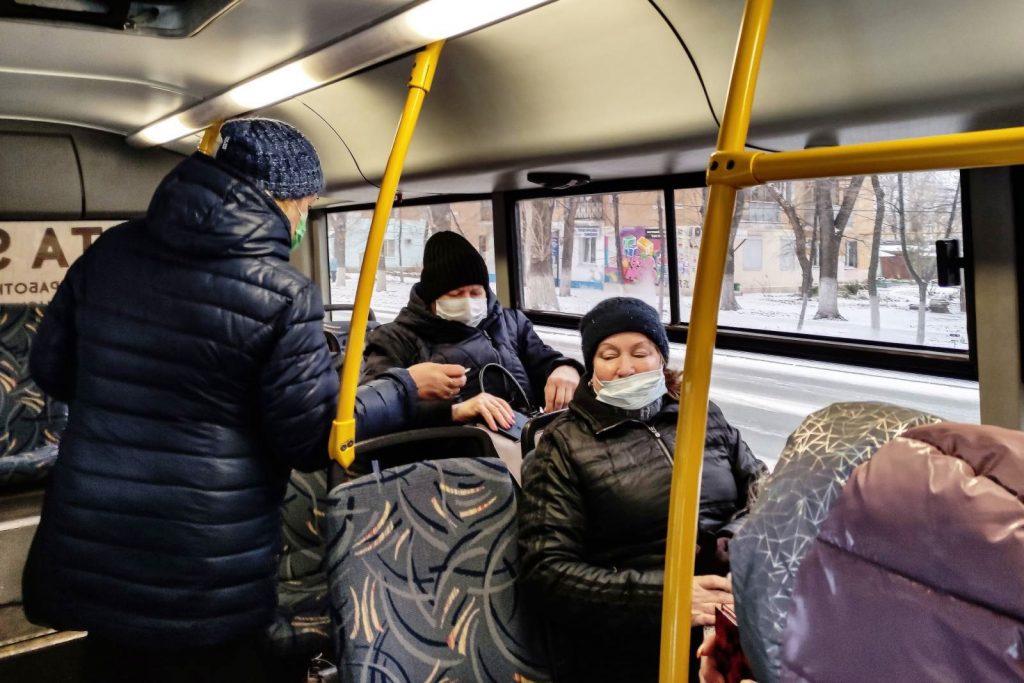 В Кировском районе Самары ловили «зайцев» в общественном транспорте