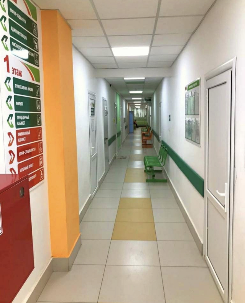 В детском отделении самарской больницы № 10 завершается ремонт входной группы