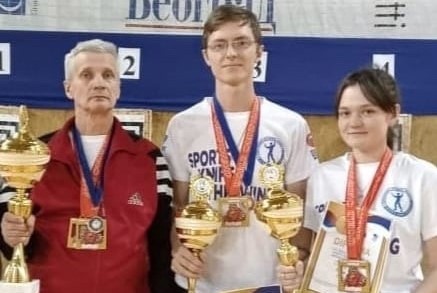 Шесть медалей на чемпионате по метанию ножей получили спортсмены из Самарской области