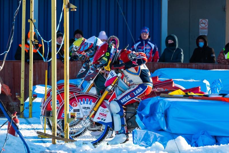 Тольяттинские мотогонщики выиграли всероссийские соревнования на льду