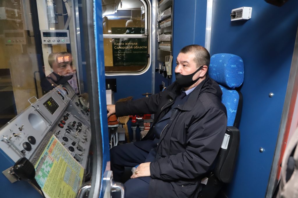 В самарском метро начал ездить капитально отремонтированный поезд