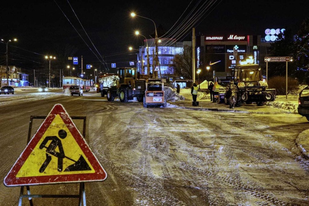 В Самаре продолжается контроль за расчисткой улиц от снега
