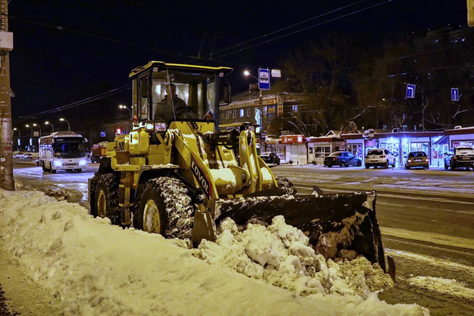 В Самаре продолжается контроль за расчисткой улиц от снега