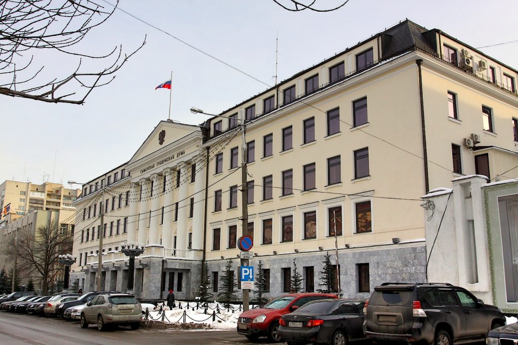 Для депутатов Самарской губдумы ввели штрафы и дресс-код