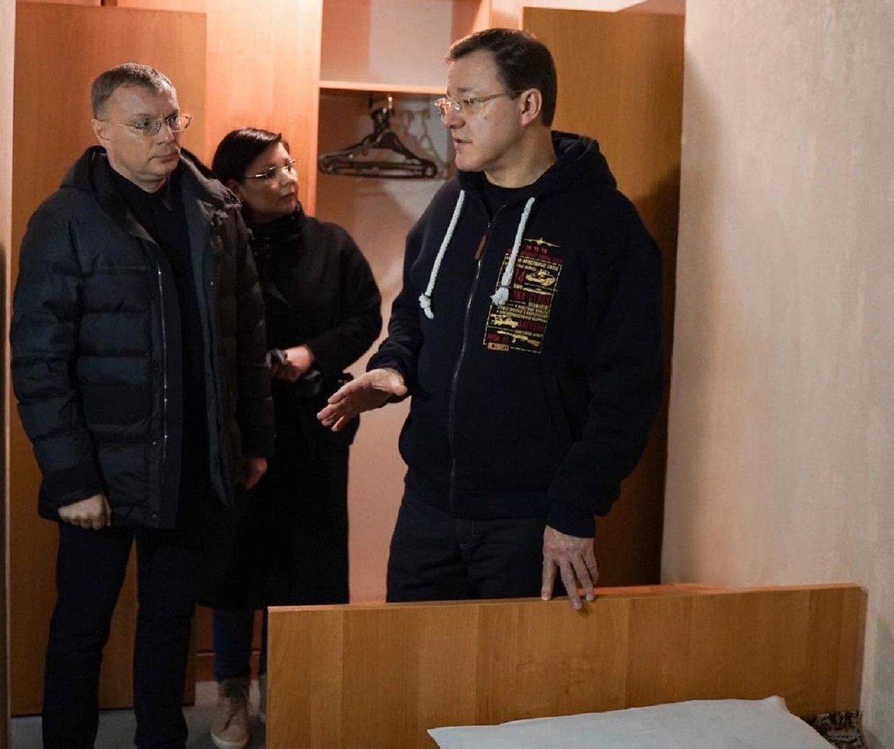 Дмитрий Азаров проверил готовность пунктов временного размещения вынужденных переселенцев из ДНР и ЛНР