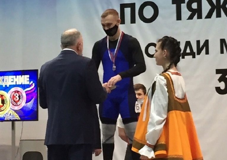 Самарский спортсмен завоевал медаль на Кубке России по тяжелой атлетике