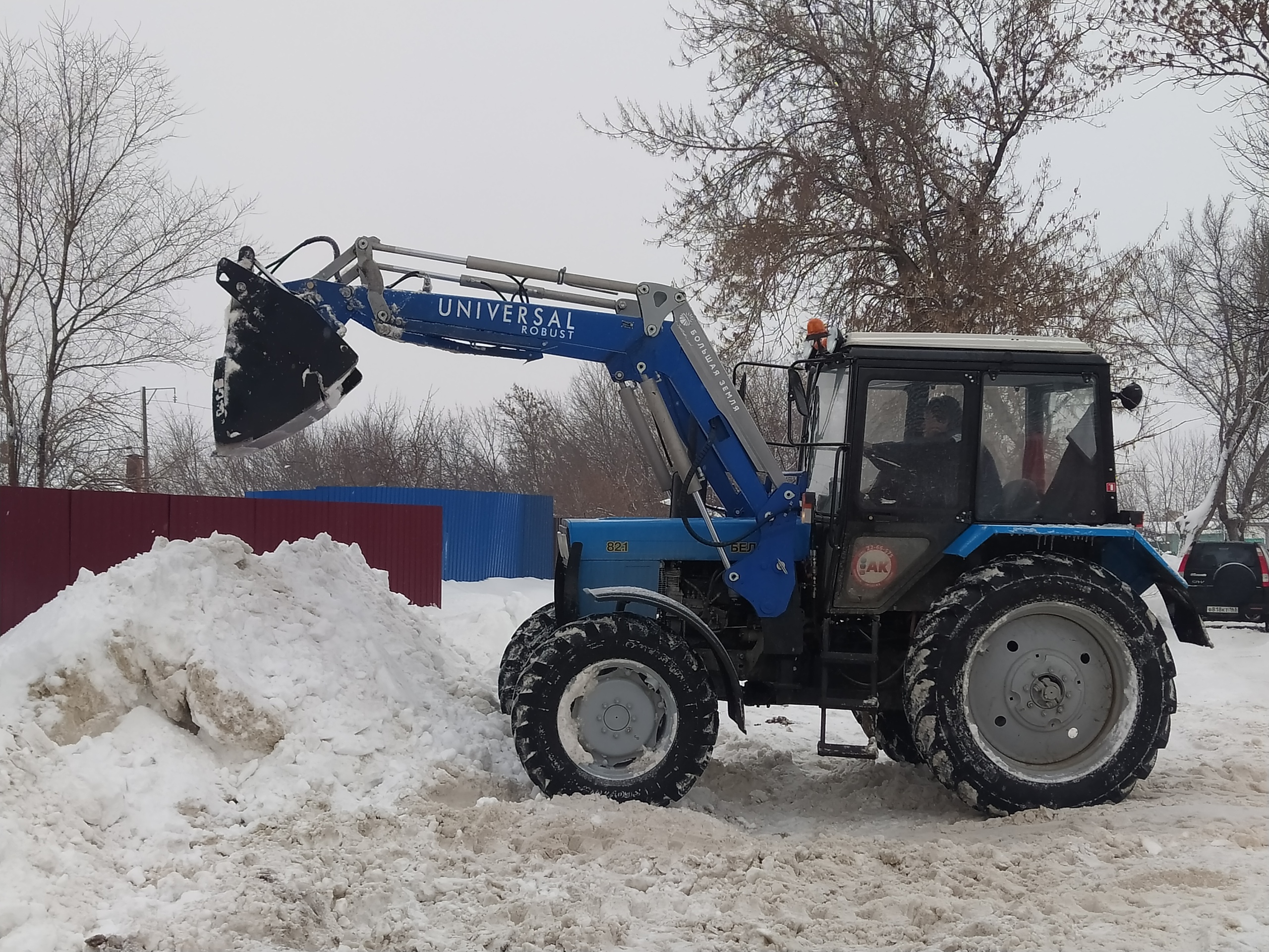 Для расчистки снега в Самаре возьмут дополнительную технику