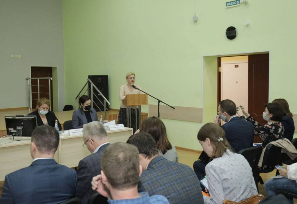 Елена Лапушкина обсудила с жителями Железнодорожного района развитие территорий