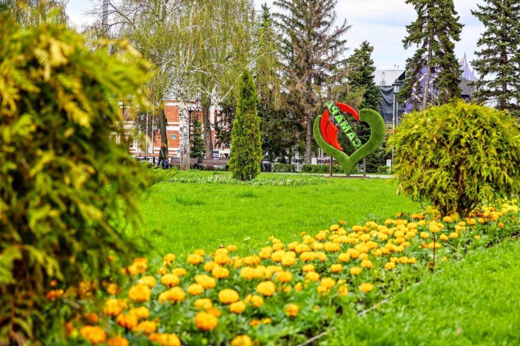 В Самаре высадят цветники на площади 38 тысяч квадратных метров