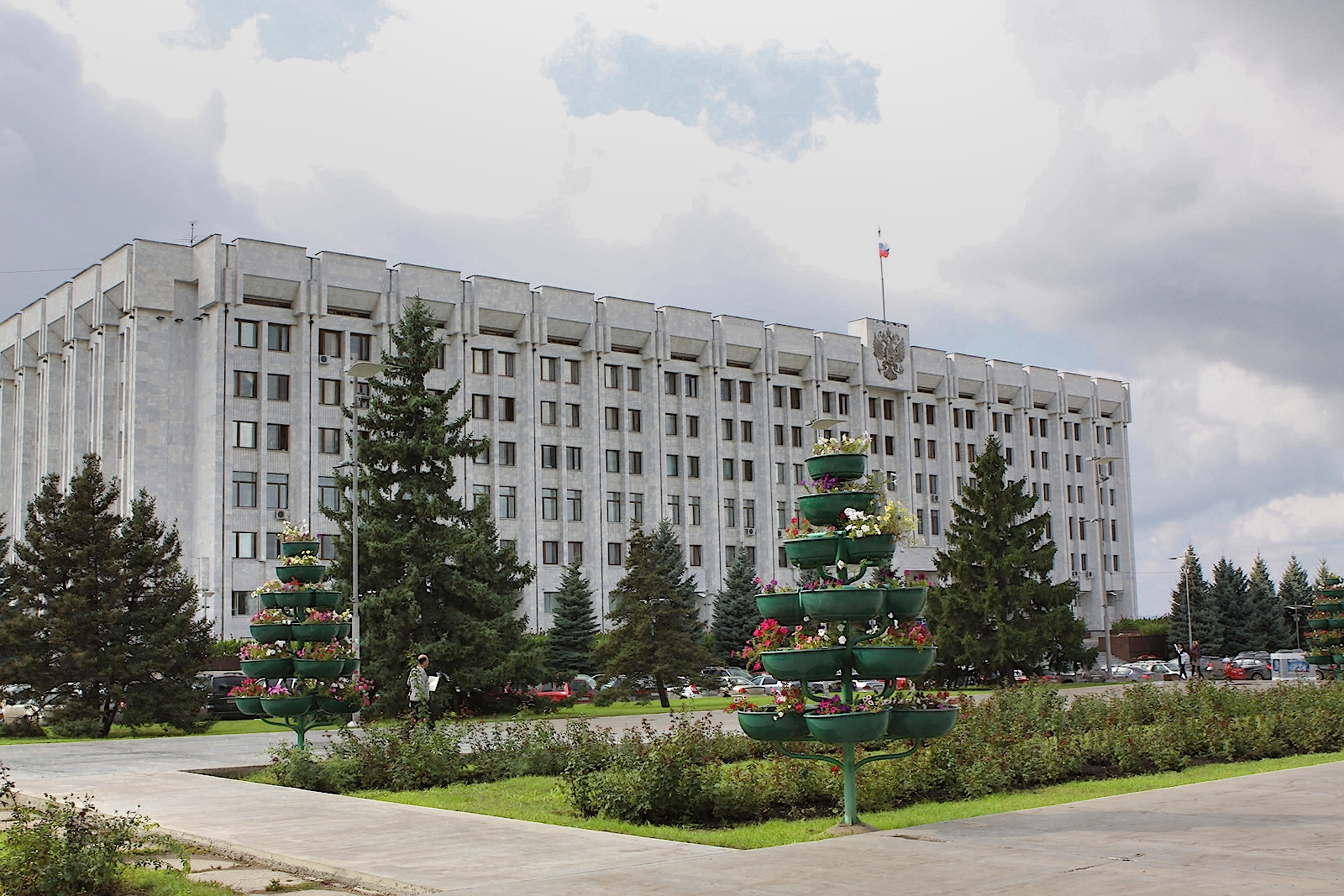 Дмитрий Азаров уволил главу департамента торговли и потребрынка Самарской области